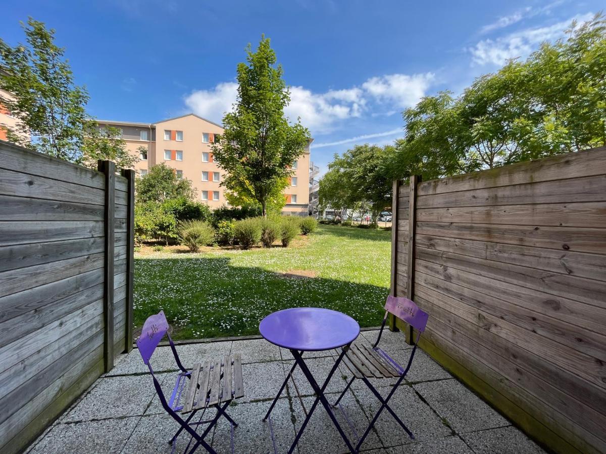 Acajou, Studio Avec Terrasse Et Parking Prive Caen Ngoại thất bức ảnh