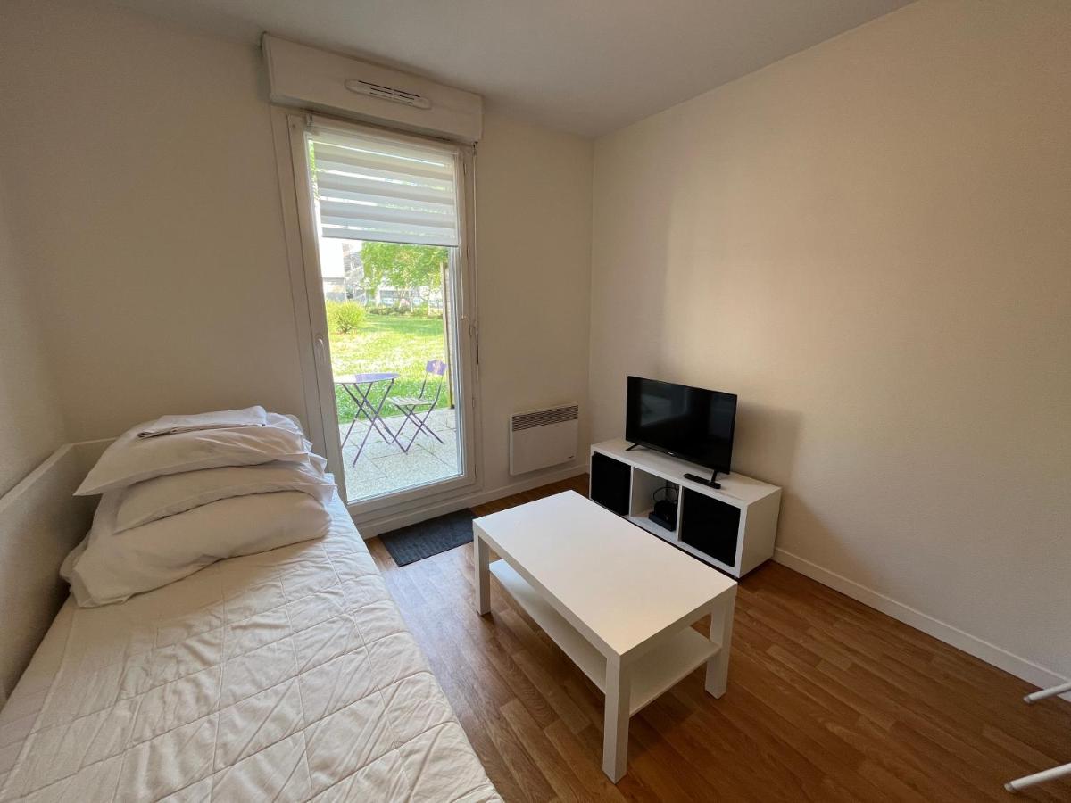 Acajou, Studio Avec Terrasse Et Parking Prive Caen Ngoại thất bức ảnh